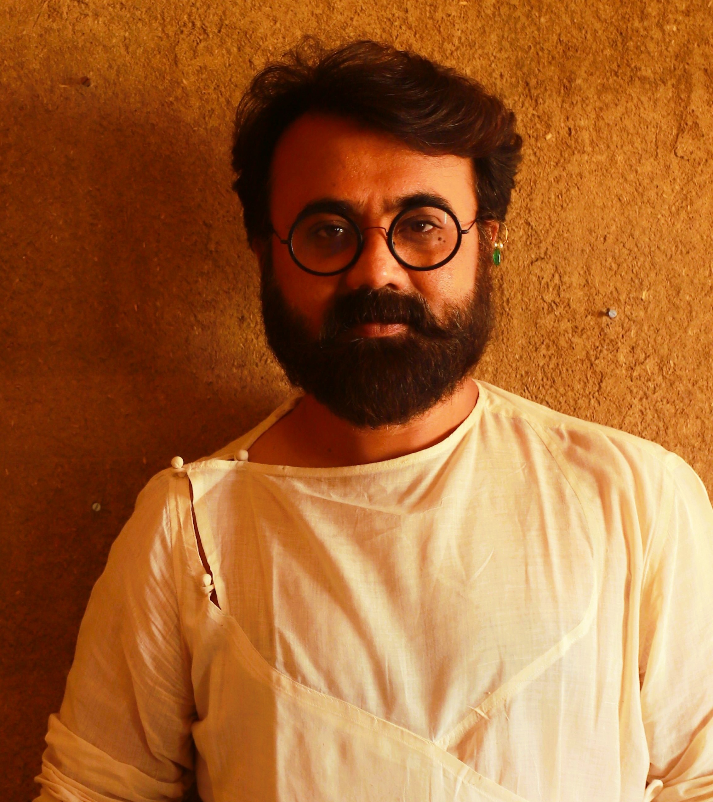 विनय नारकर